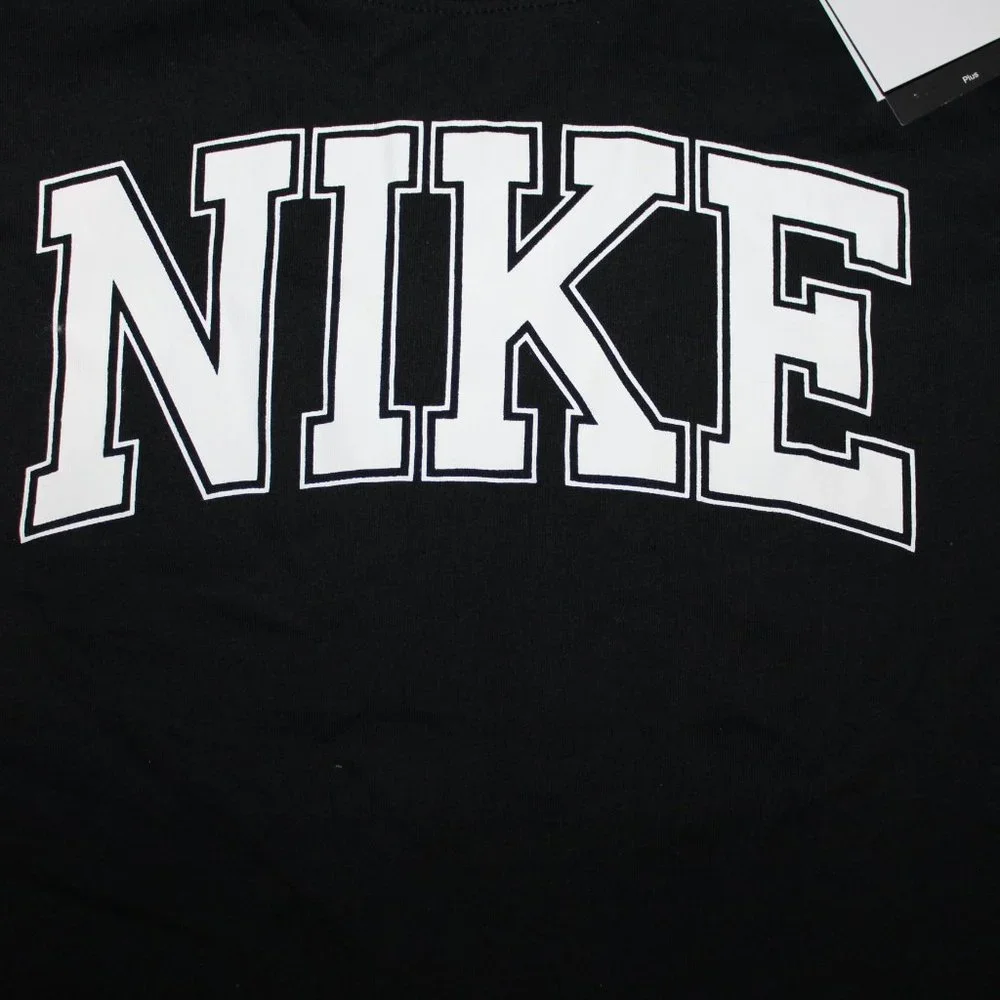 NWT NIKE PLUS LOGO SPORTSWEAR SHORT SLEEVED T SHIRT BLACK WHITE - Picture 2 of 3